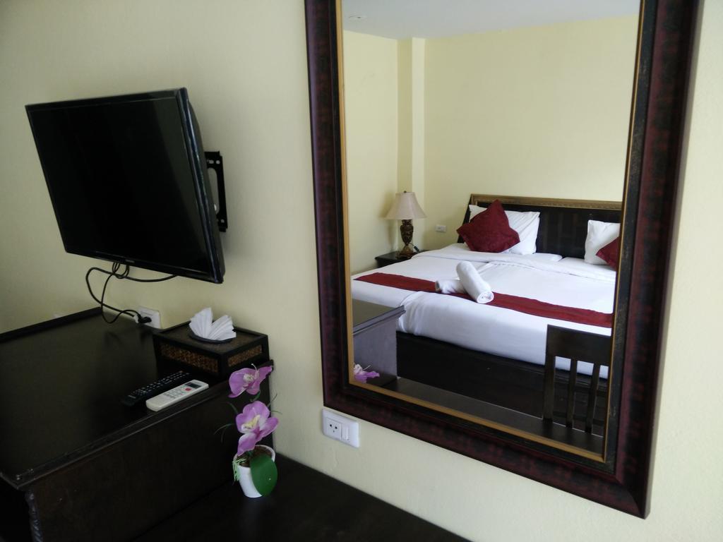 Baan Pulaoon Hotel Krabi town Buitenkant foto
